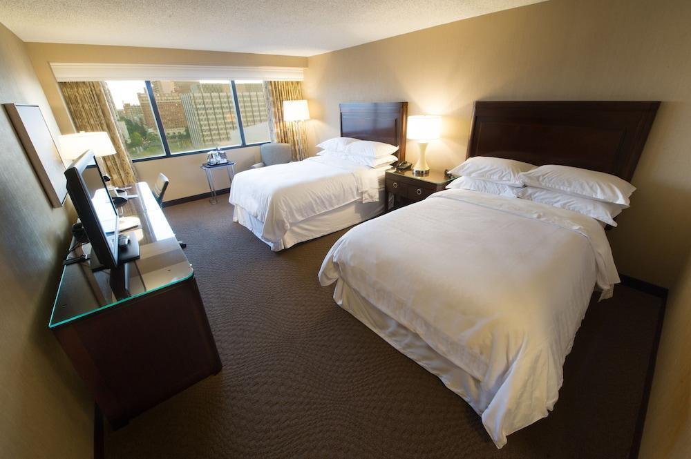 Sheraton Downtown 4*